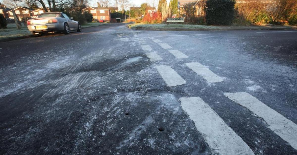 Met Office yellow weather warning for icy surfaces