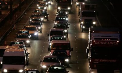 M65 traffic LIVE: Serious crash leaves motorway closed as police issue warning