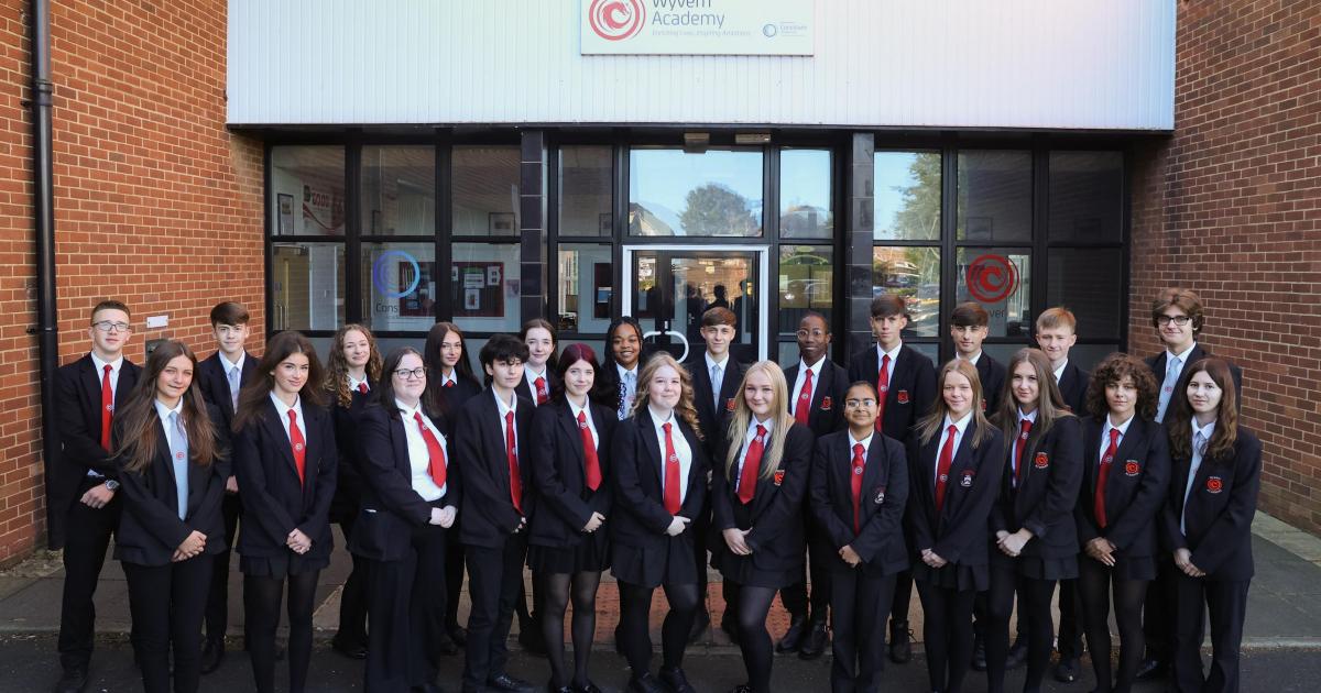 Wyvern Academy installs solar panels in government scheme