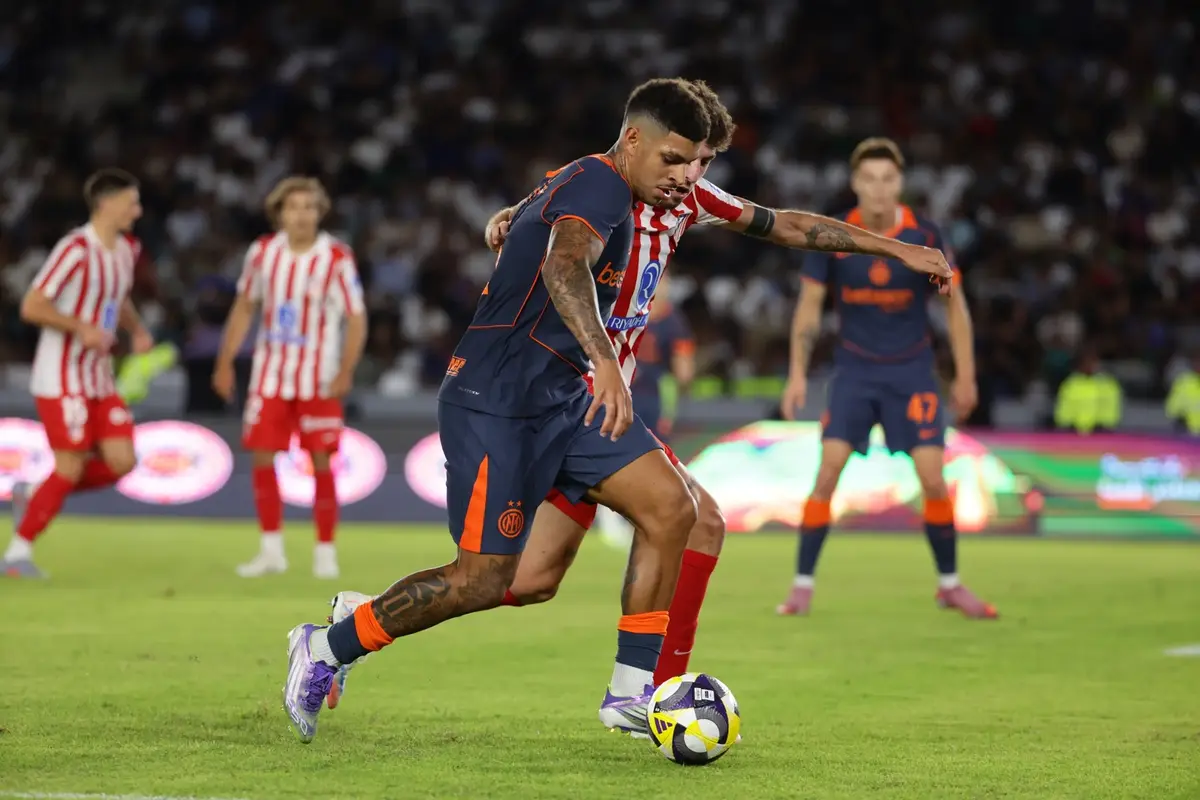 Atletico Madrid and Inter during a mid-season friendly in Libya (via www.inter.it)