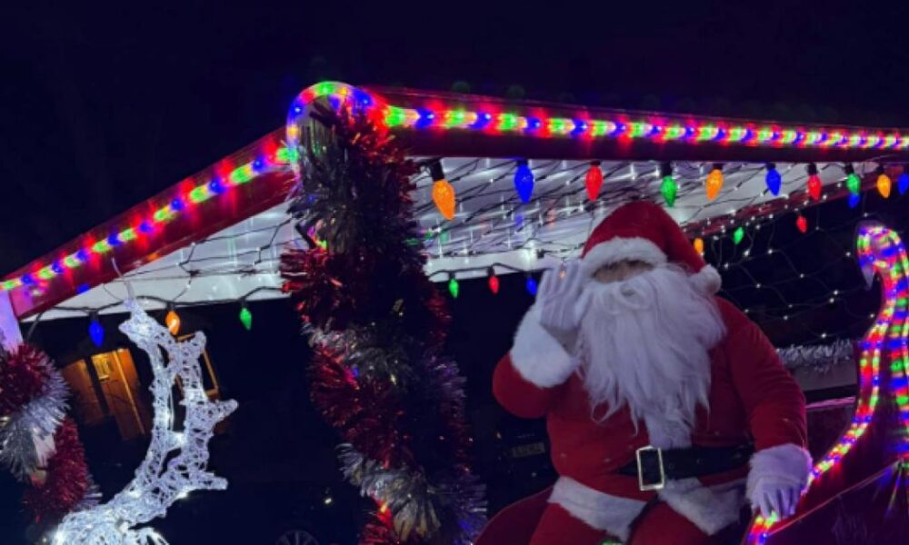 When to see Santa and his sleigh in Bolton -Dates and routes