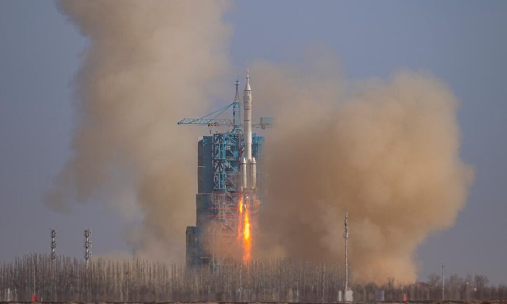 China launches emergency mission to its space station