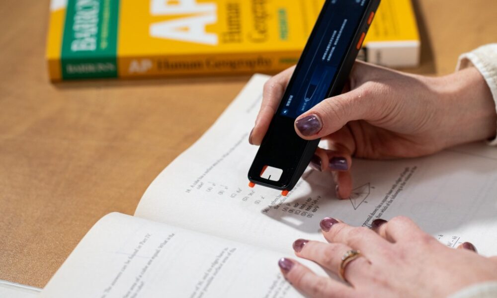 This viral AI pen didn’t help me cheat