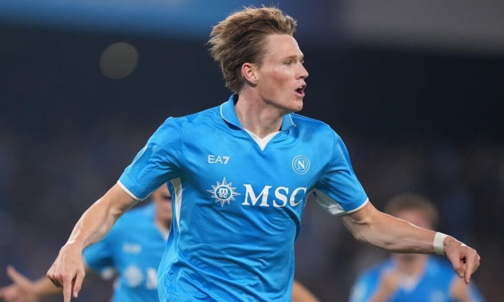 Napoli go level at top of tight Serie A