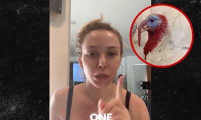 Courtney Stodden Says She Feels Like Turkey Who Didn't Get Pardoned