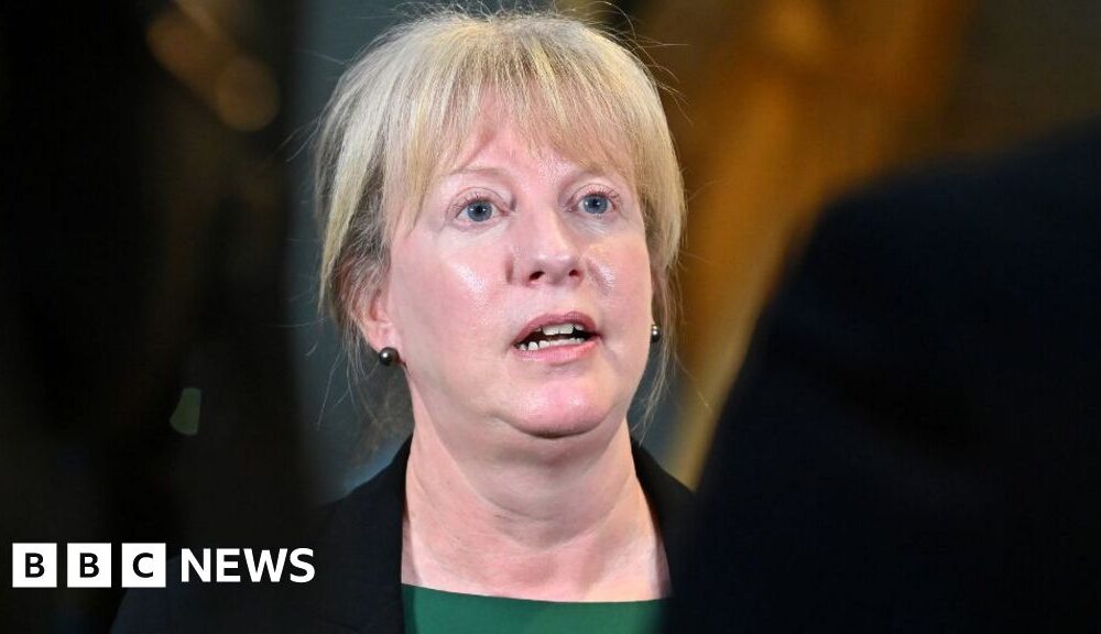 No changes to Scottish income tax plan, Shona Robison says