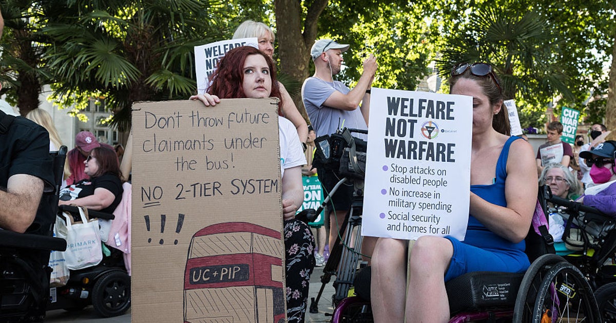 Labour MP Calls For 20 Billion Welfare Budget Cut