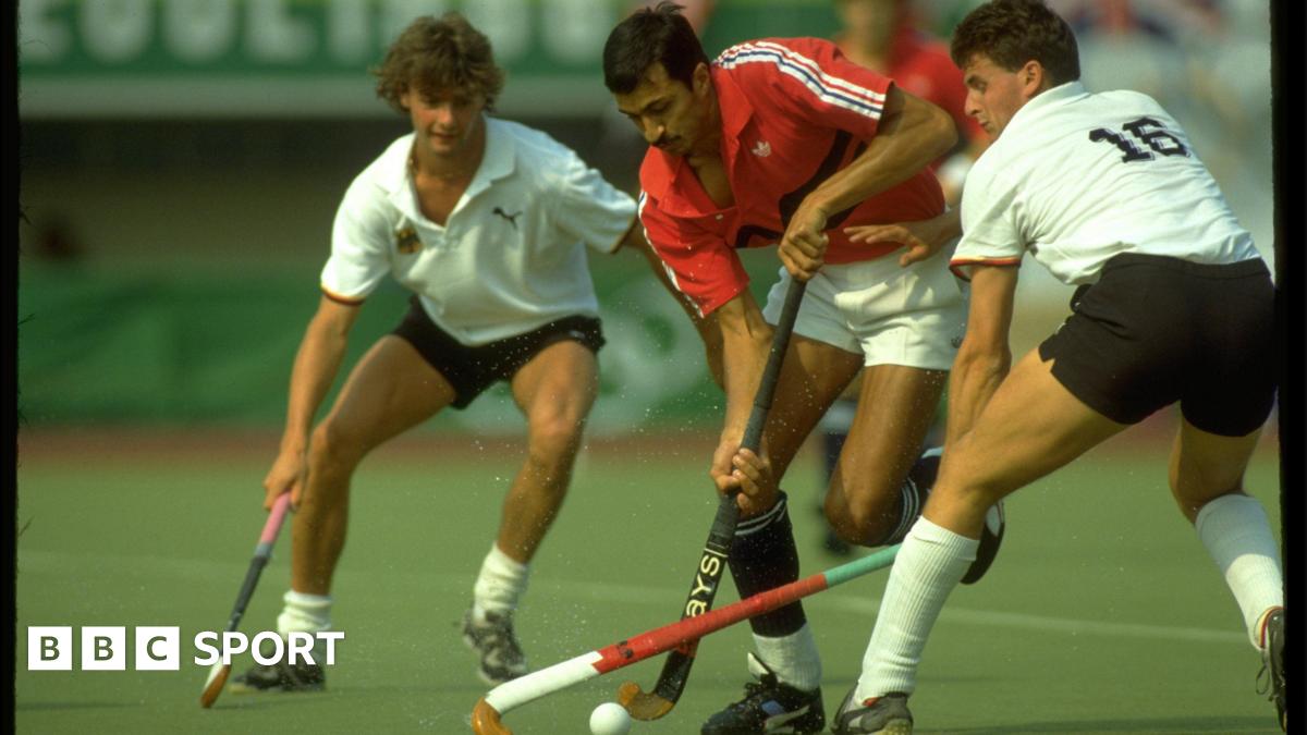 GB's Imran Sherwani in action against Germany at the Seoul Olympics in 1988
