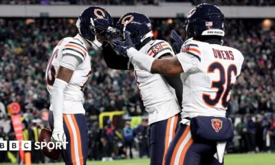 Chicago Bears players celebrate a turnover against the Philadelphia Eagles