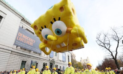 Macy's Thanksgiving Day Parade Balloons & Floats -- See The Highlights!