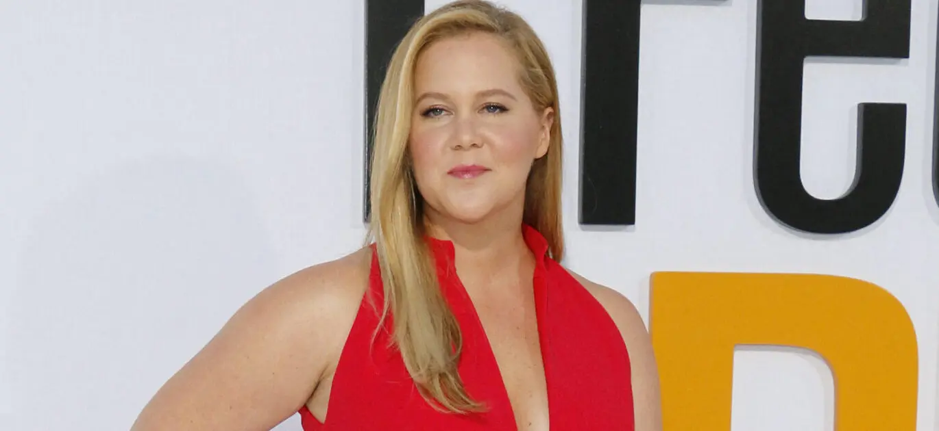 Amy Schumer Subtly References Her Pronouns