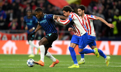 MADRID, SPAIN - NOVEMBER 26: Ange-Yoan Bonny of Internazionale is challenged by Jose Maria Gimenez of Atletico de Madrid during the UEFA Champions League 2025/26 League Phase MD5 match between Atletico de Madrid and FC Internazionale Milano at Estadio Metropolitano on November 26, 2025 in Madrid, Spain. (Photo by David Ramos/Getty Images)