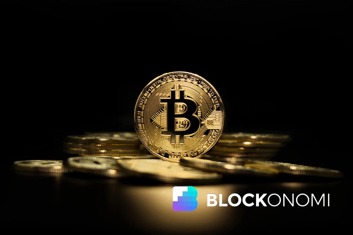 Recovery Underway After Drop to $82,000 as Selling Pressure Decreases