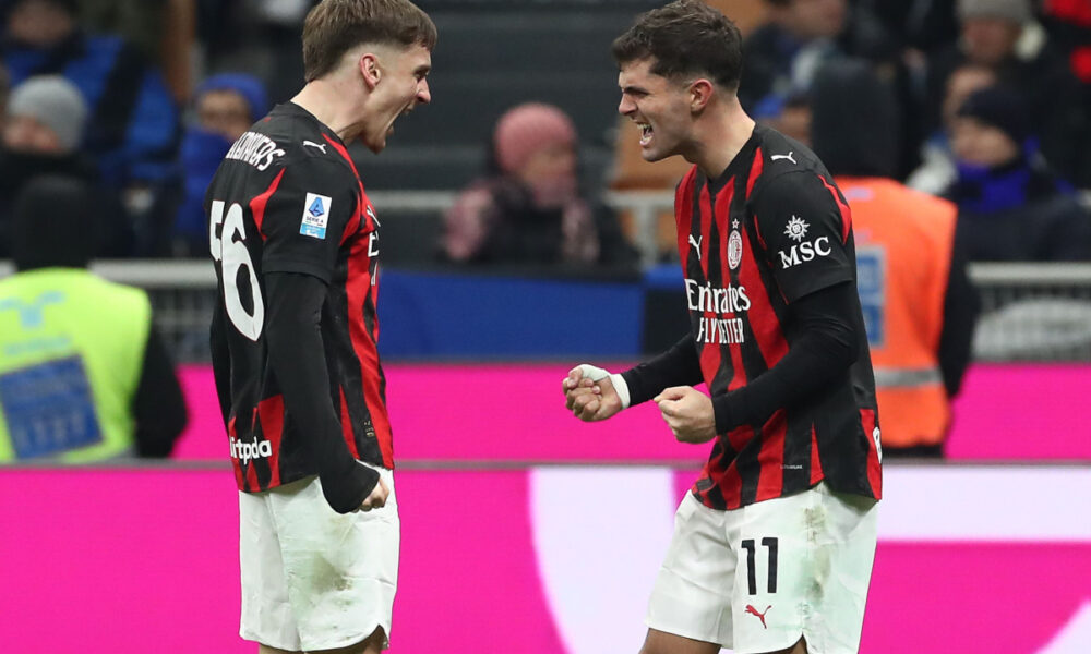 MILAN, ITALY - NOVEMBER 23: Christian Pulisic of AC Milan celebrates with his team-mate Alexis Saelemaekers after scoring their team