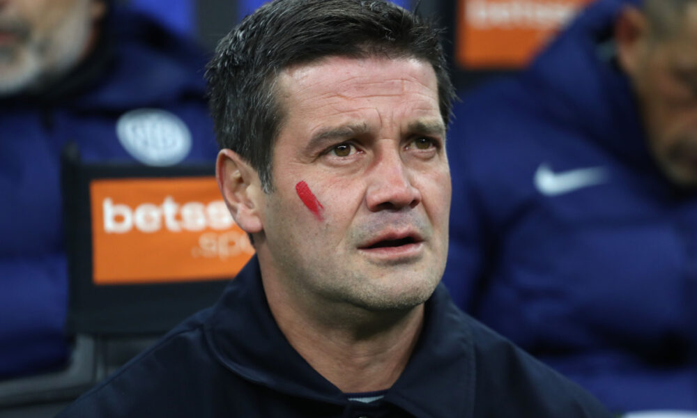 MILAN, ITALY - NOVEMBER 23: FC Internazionale coach Cristian Chivu looks on during the Serie A match between FC Internazionale and AC Milan at Giuseppe Meazza Stadium on November 23, 2025 in Milan, Italy. (Photo by Marco Luzzani/Getty Images)