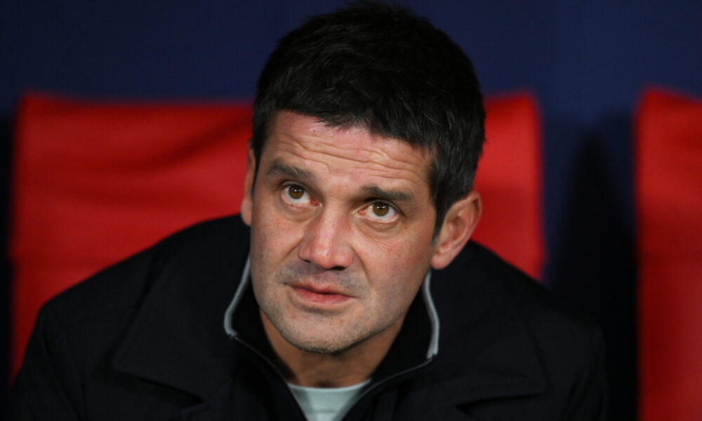 MADRID, SPAIN - NOVEMBER 26: Cristian Chivu, Head Coach of Internazionale, looks on prior to the UEFA Champions League 2025/26 League Phase MD5 match between Atletico de Madrid and FC Internazionale Milano at Estadio Metropolitano on November 26, 2025 in Madrid, Spain. (Photo by David Ramos/Getty Images)