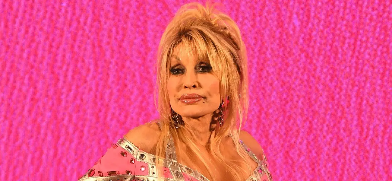 Dolly Parton Fans Get Something To Cheer Amid Health Mystery