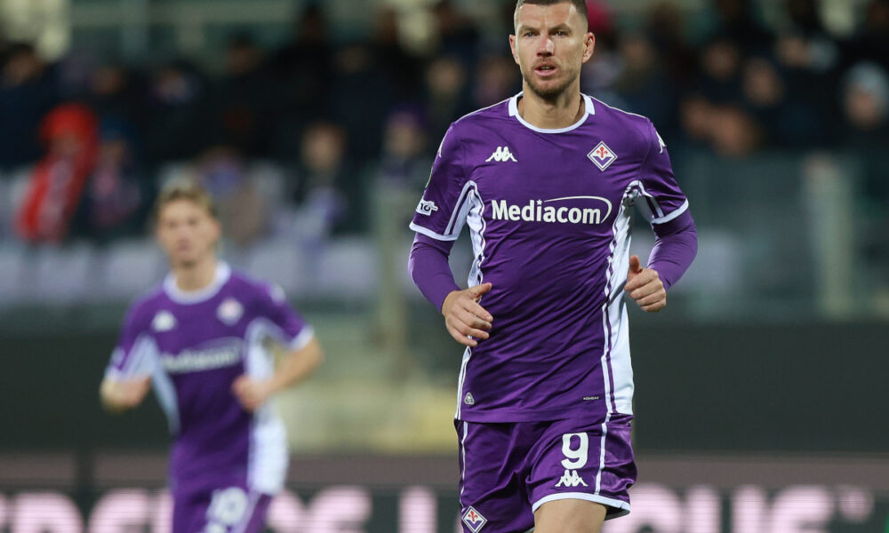 FLORENCE, ITALY - NOVEMBER 27: Edin Dzeko of ACF Fiorentina looks on during the UEFA Conference League 2025/26 League Phase MD4 match between ACF Fiorentina and AEK Athens FC at Stadio Artemio Franchi on November 27, 2025 in Florence, Italy. (Photo by Gabriele Maltinti/Getty Images)