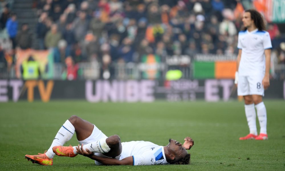 VENICE, ITALY - FEBRUARY 22: Fisayo Dele-Bashiru of SS Lazio injured during the Serie match between Venezia and Lazio at Stadio Pier Luigi Penzo on February 22, 2025 in Venice, Italy. (Photo by Marco Rosi - SS Lazio/Getty Images)