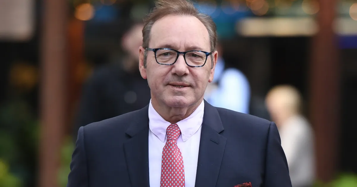 Kevin Spacey Clarifies 'Rumor' He Has 'No Home' After Sexual Assault Claims