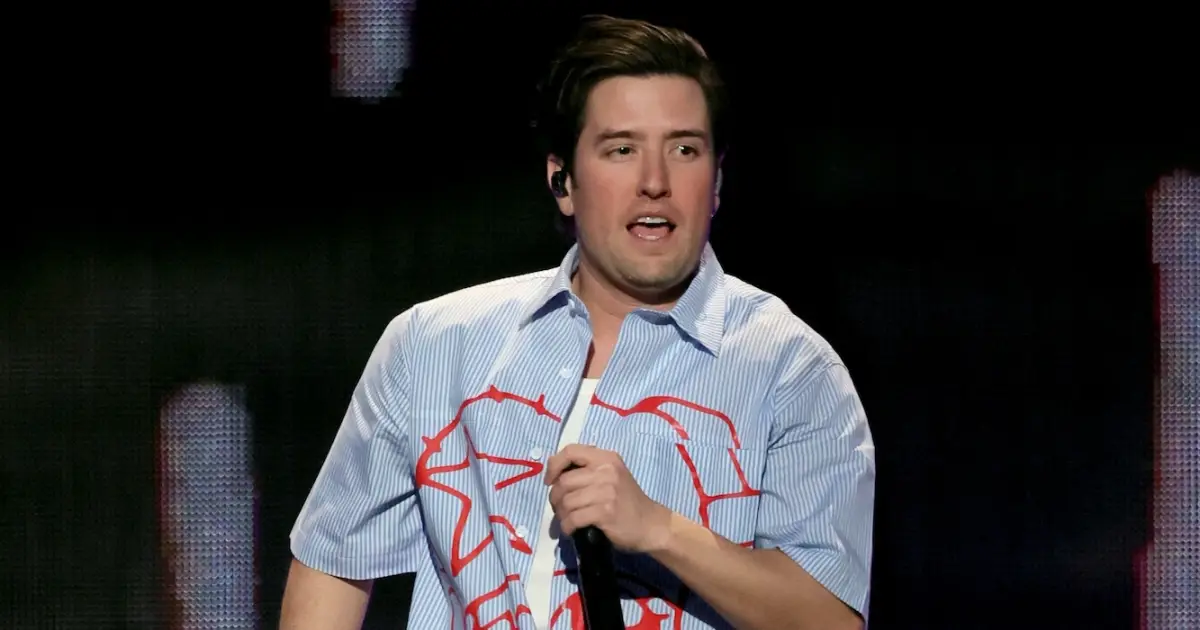 Big Time Rush's Logan Henderson Taken to ER After Onstage Fall