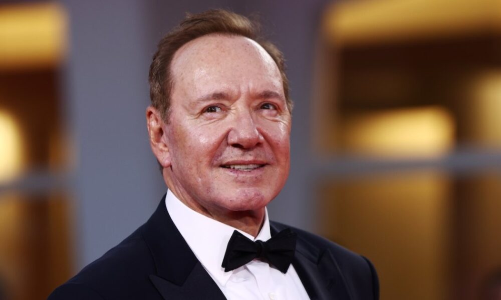 Kevin Spacey Has 'No Home,' 'Living in Hotels' After Sexual Assault Claims