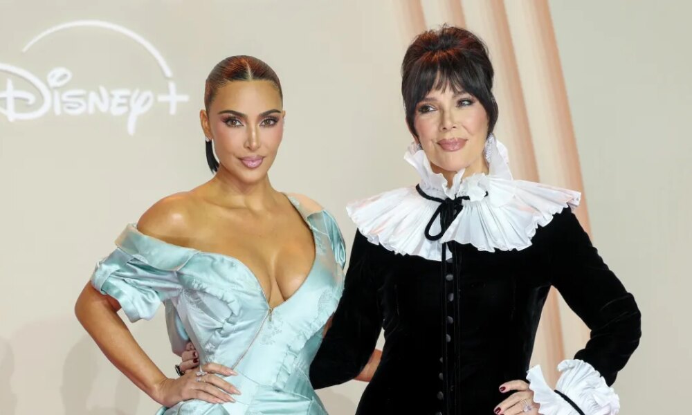 Inside Kardashian-Jenners 2025 Thanksgiving Celebration Photos