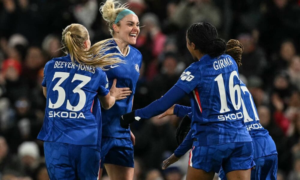 Women's Champions League: Ellie Carpenter on target as Chelsea FC held by Barcelona