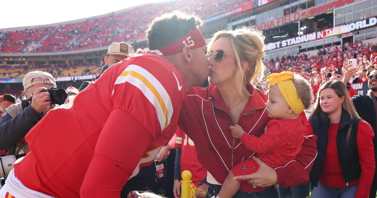 Brittany Mahomes Steals the Show With Thanksgiving Chiefs Game Outfit
