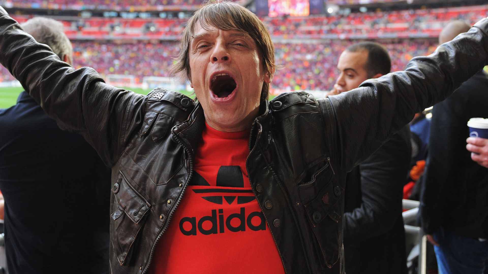 Man Utd saddened by death of Gary Mani Mounfield