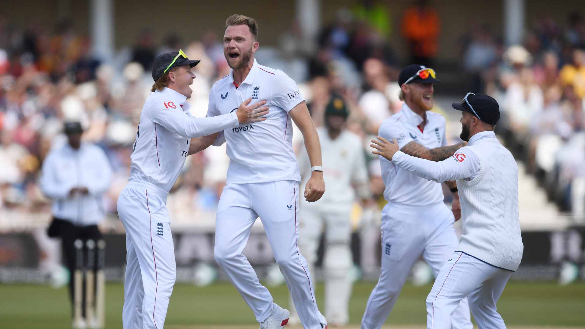 England cricketer and Man Utd fan Sam Cook makes Ashes prediction