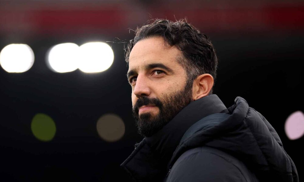 Team news: United v Everton