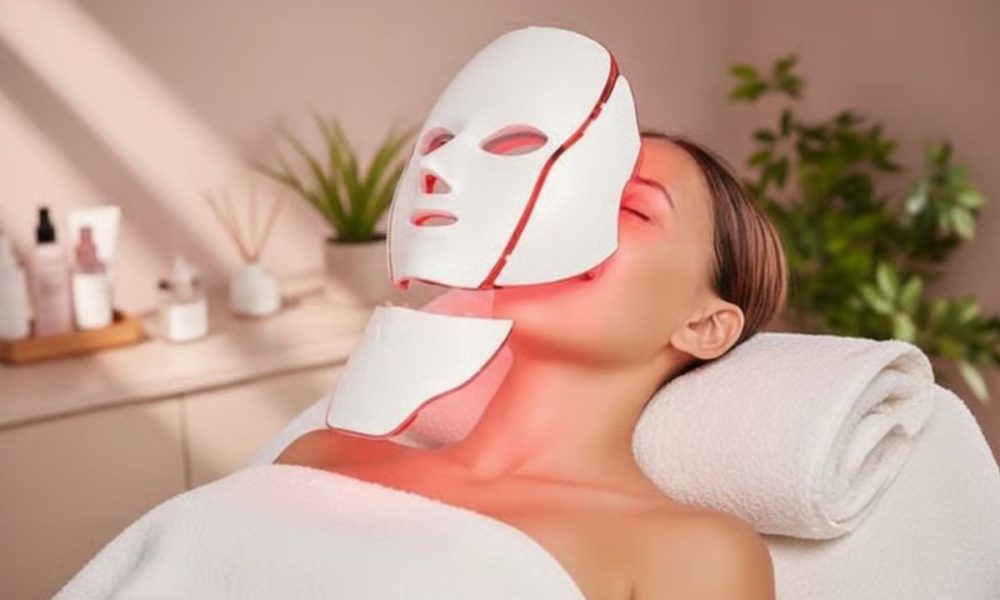 Give the gift of glowing skin this Christmas with LED  light therapy mask from Wowcher