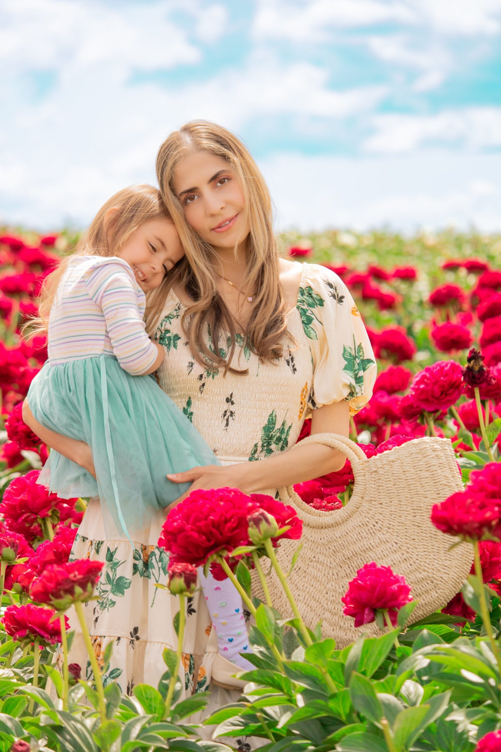 13 Flower Farms & Gardens In Oregon That’ll Make You Forget You’re Sti