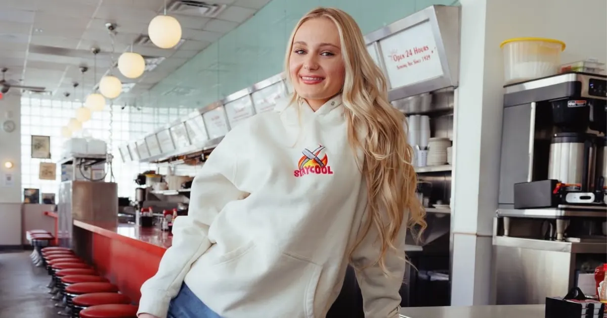 Influencer Tini Younger Announces Loss of 1 of Her Twin Baby Girls