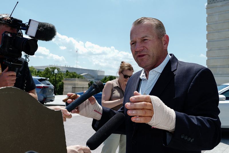 US Representative Troy Nehls announces retirement