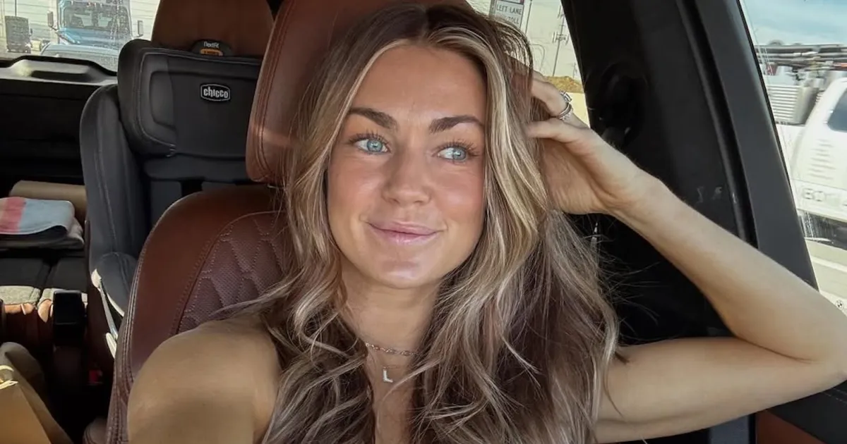 DWTS Alum Lindsay Arnold Details ‘Hiccups in the Road’ During Pregnancy