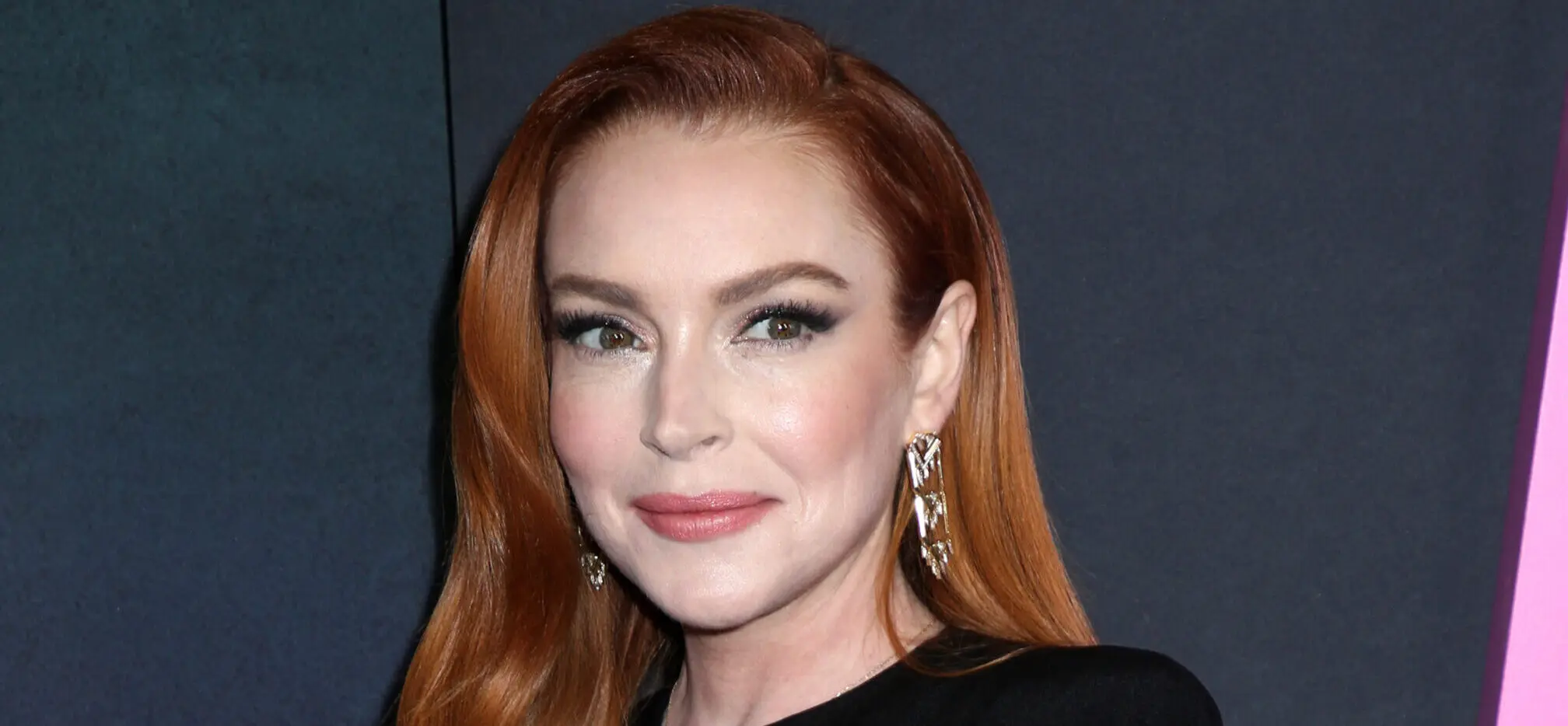 Fans Rave About Lindsay Lohan's 'Glow Up' At Fashion Event