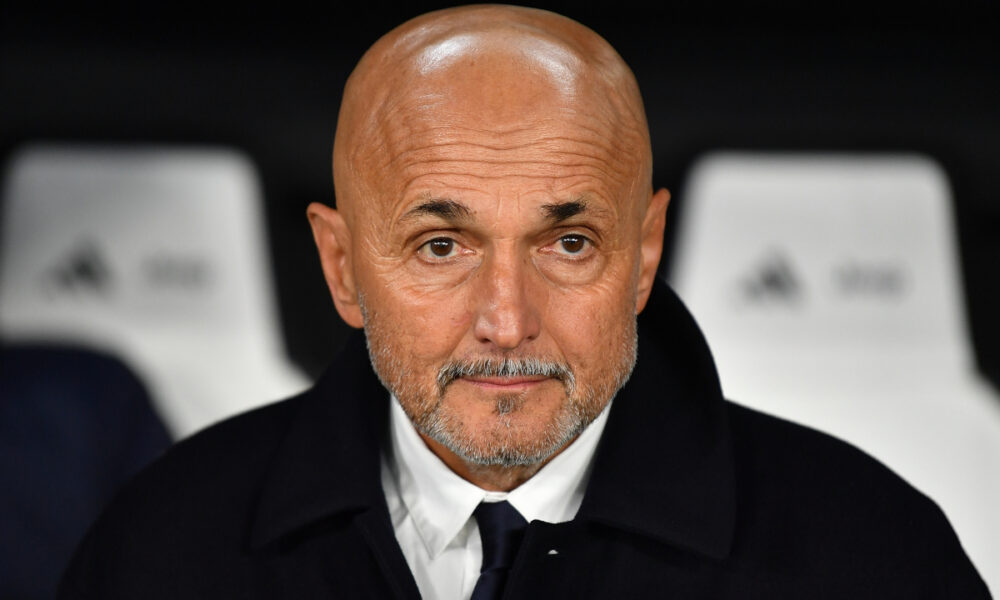 TURIN, ITALY - NOVEMBER 29: Juventus FC head coach Luciano Spalletti looks on during the Serie A match between Juventus FC and Cagliari Calcio at Allianz Stadium on November 29, 2025 in Turin, Italy. (Photo by Valerio Pennicino/Getty Images)