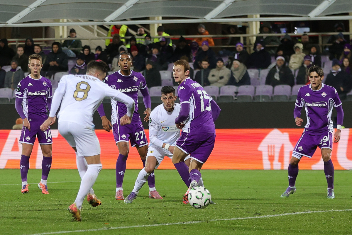 FLORENCE, ITALY - NOVEMBER 27: Mijat Gacinovic of AEK Athens FC scores a goal during the UEFA Conference League 2025/26 League Phase MD4 match between ACF Fiorentina and AEK Athens FC at Stadio Artemio Franchi on November 27, 2025 in Florence, Italy. (Photo by Gabriele Maltinti/Getty Images)