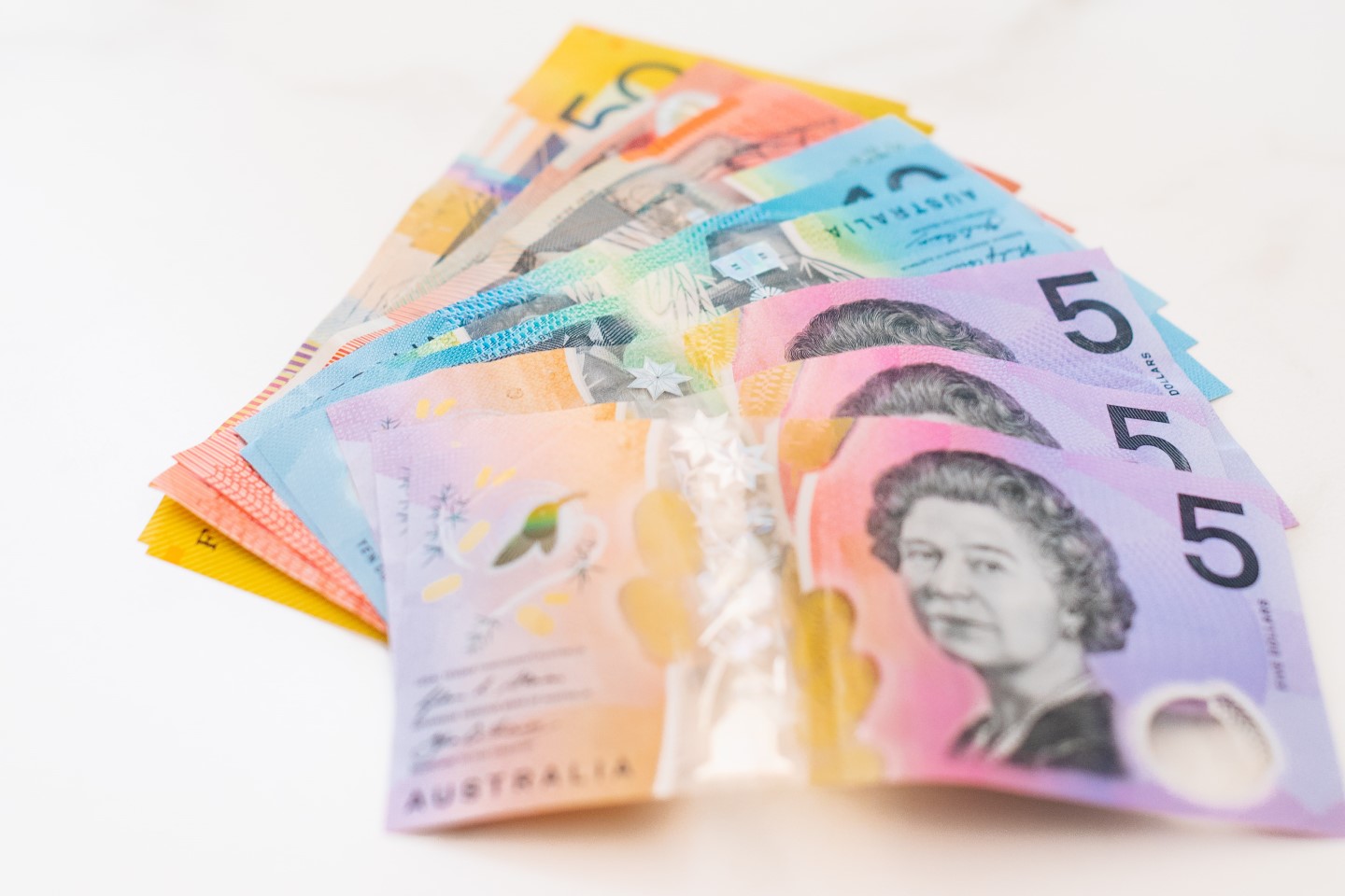 Wages grow at 3.4 per cent, in line with expectations