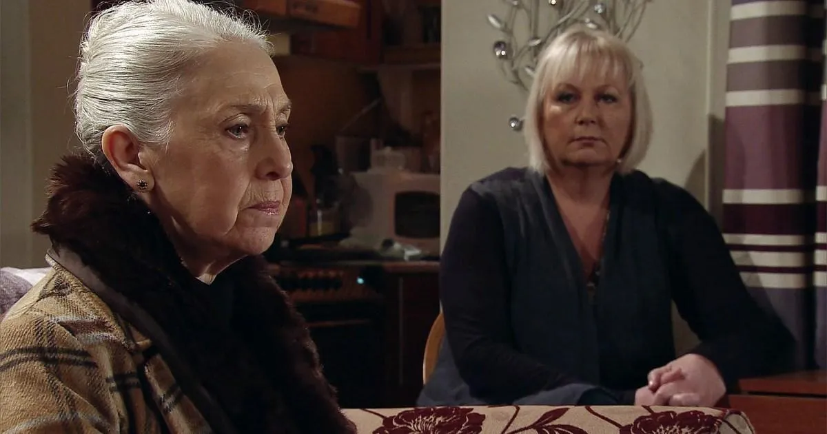 Coronation Street star Lynne Verrall, with 30 year career, dies aged 76 | Soaps