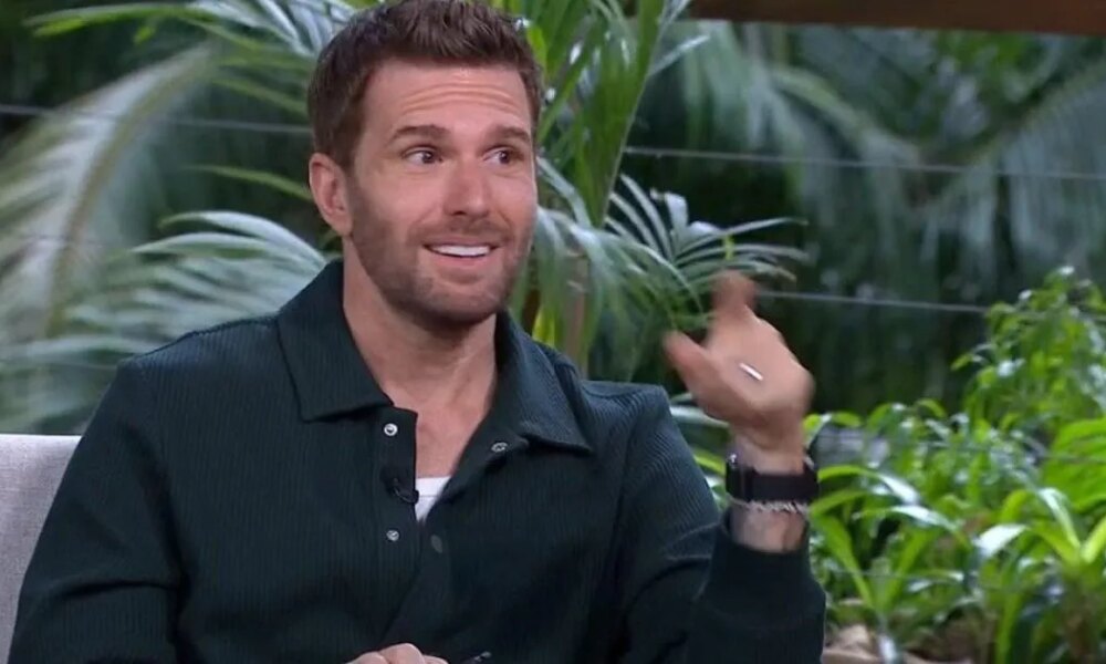 Joel Dommett apologises for using ‘knife joke’ on I’m A Celebrity spin-off show