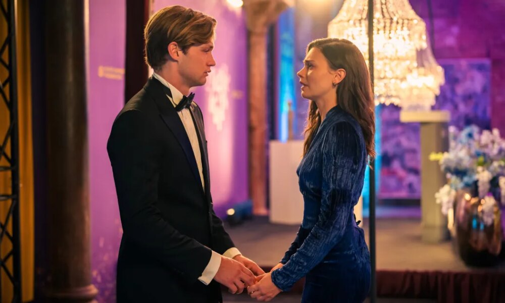 Maxton Hall's Damian Hardung Reveals Taylor Swift Song He Wants in Season 3