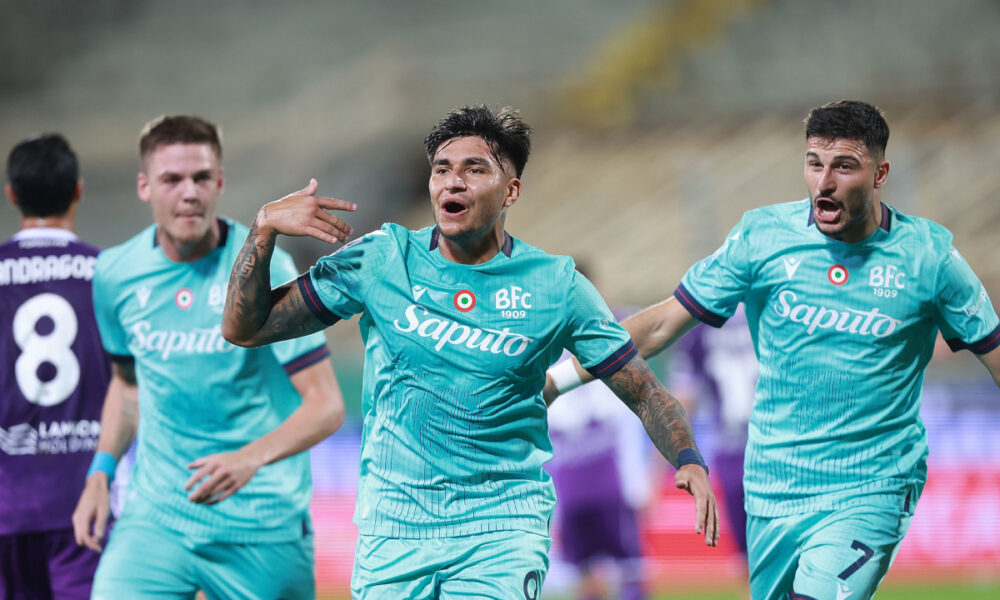 FLORENCE, ITALY - OCTOBER 26: Santiago Castro of Bologna FC 1909 celebrates after scoring a goal during the Serie A match between ACF Fiorentina and Bologna FC 1909 at Artemio Franchi on October 26, 2025 in Florence, Italy. (Photo by Gabriele Maltinti/Getty Images)