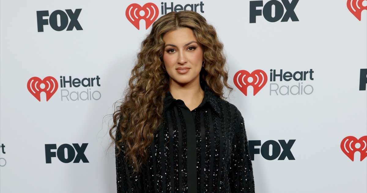 Celebrity Babies of 2025: Tori Kelly, Lauren Bushnell and More