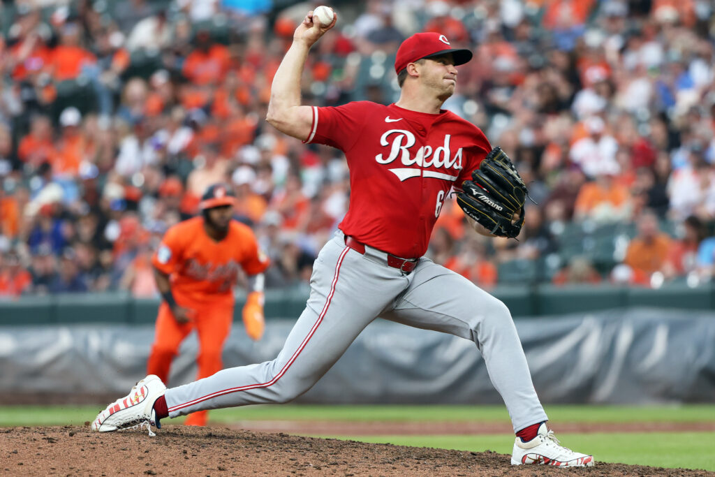Reds Re-Sign Carson Spiers To Minor League Deal