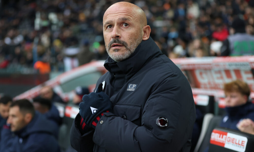 UDINE, ITALY - NOVEMBER 22: Vincenzo Italiano, manager of Bologna, looks on during the Serie A match between Udinese Calcio and Bologna FC 1909 at Stadio Friuli on November 22, 2025 in Udine, Italy. (Photo by Timothy Rogers/Getty Images)