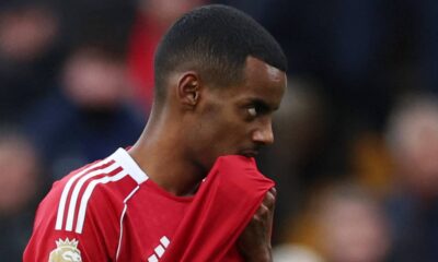 Liverpool have two stars to blame for Isak nightmare