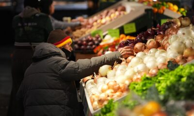 U.S. trade deficit drops 24% in August as Trump's tariffs reduce imports